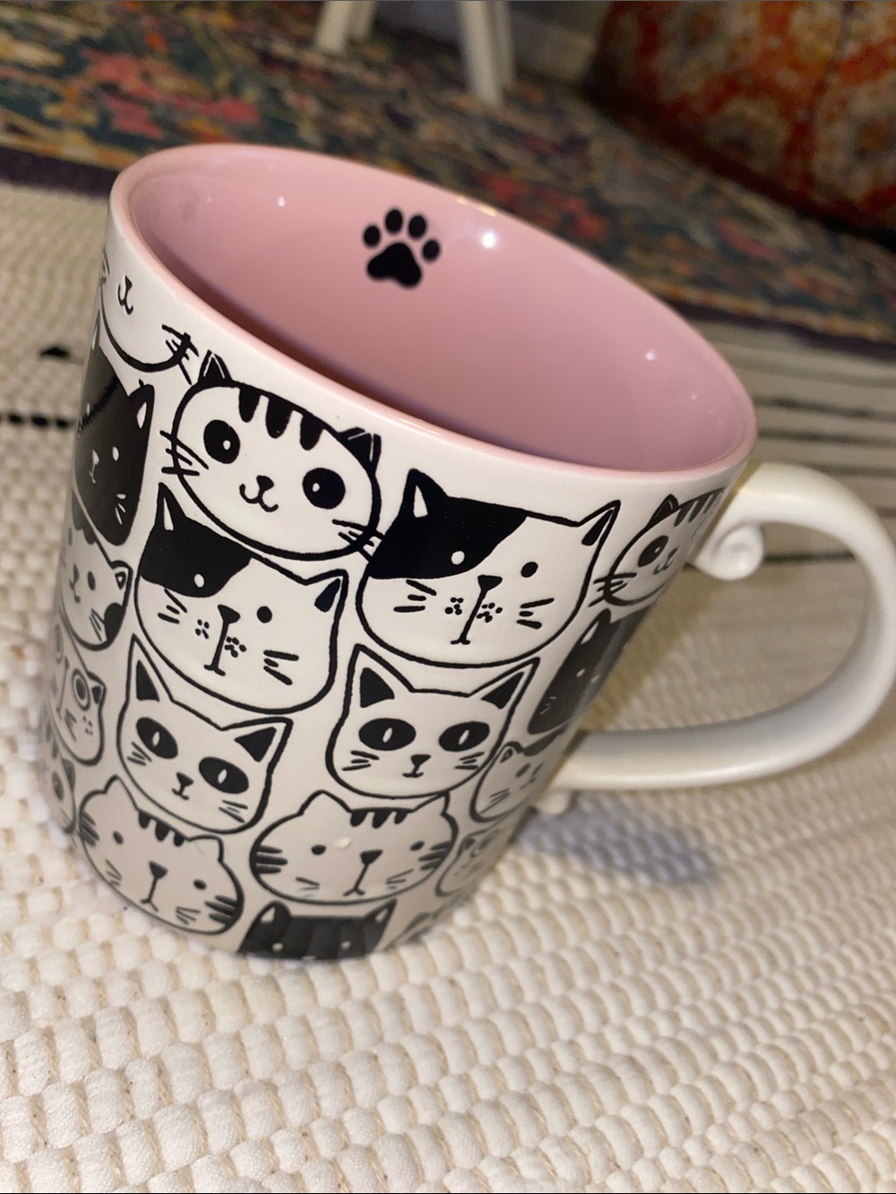 Large Embossed Pink Cat Pattern Ceramic Mug with Paw Accent
